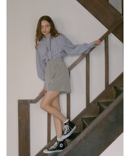 CHAROL(シャロル)の「スカーフネックストライプシャツ(シャツ/ブラウス・レディース・ブルー/ピンク・FREE)」の9枚目の写真