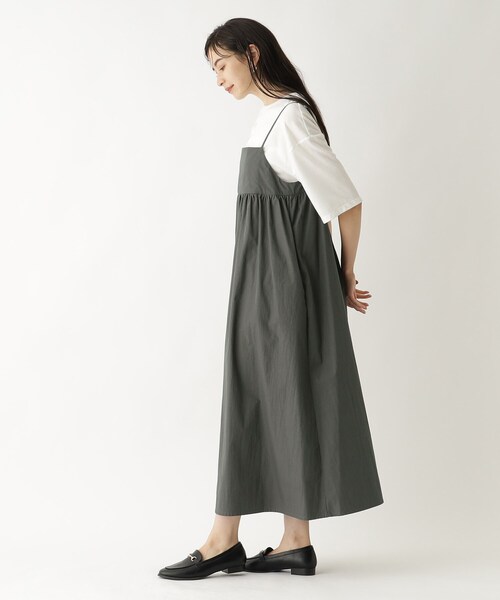 OPAQUE.CLIP（オペークドットクリップ）の「◆《ツインセット》Tシャツ×キャミワンピース【洗濯機洗い可】（ワンピース・レディース・ブラック/ブラウン系その他/チャコールグレー・36/40/38）」の5枚目の写真