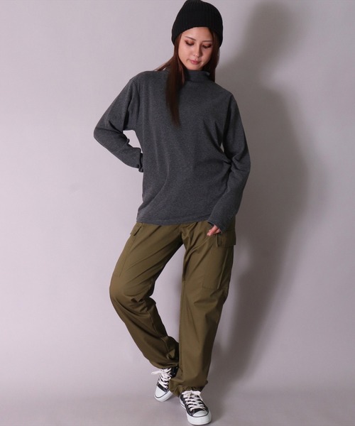 BAYBLO(ベイブロ)の「(MI)【ユニセックス】ブラッシュド スムース モックネック 長袖 Tシャツ(Tシャツ/カットソー・メンズ・ブラック/杢グレー/チャコールグレー×ブラック/アイボリー・LARGE/X-LARGE/MEDIUM)」の8枚目の写真