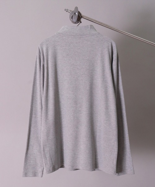 BAYBLO(ベイブロ)の「(MI)【ユニセックス】ブラッシュド スムース モックネック 長袖 Tシャツ(Tシャツ/カットソー・メンズ・ブラック/杢グレー/チャコールグレー×ブラック/アイボリー・LARGE/X-LARGE/MEDIUM)」の20枚目の写真