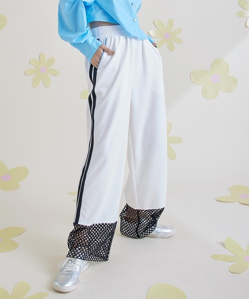 miette(ミエット)の「メッシュ切替サイドライントラックパンツ(その他パンツ・レディース・ブラック/ネイビー/オフホワイト・FREE)」の1枚目の写真