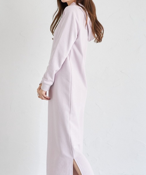 ZOZO限定】立体フラワーレース付き裏毛パーカーワンピース（ワンピース
