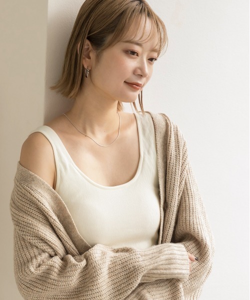 ad thie（アドティエ）の「カップ付き あったかタンクトップ（タンクトップ・レディース・ブラウン/チャコールグレー/ブラック/アイボリー・FREE）」の15枚目の写真