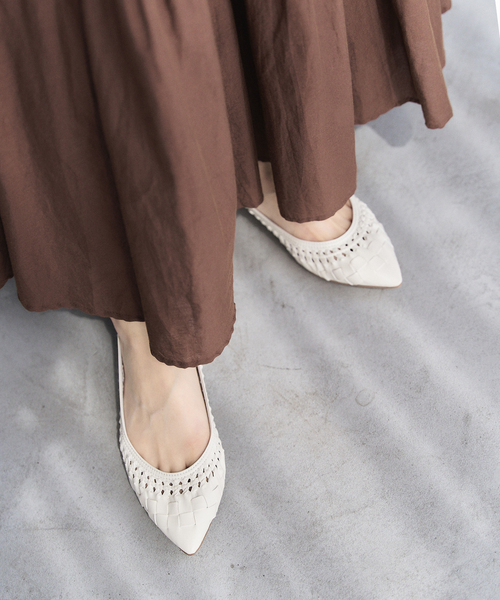 LE TALON(ルタロン)の「ポインテッドサシメッシュフラット(その他シューズ・レディース・アイボリー/ブラック系その他/シルバー・24.5cm/22.5cm/23cm/24cm/23.5cm/25.5cm/25cm/22cm)」の12枚目の写真