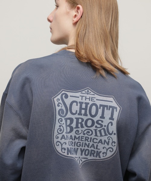 schott(ショット)の「【直営限定】Schott/ショット/FADE CREW SWEAT IRON PLATE/フェードクルー アイアンプレート(スウェット・メンズ・ブラック/その他5/ネイビー・L/XL/M)」の1枚目の写真