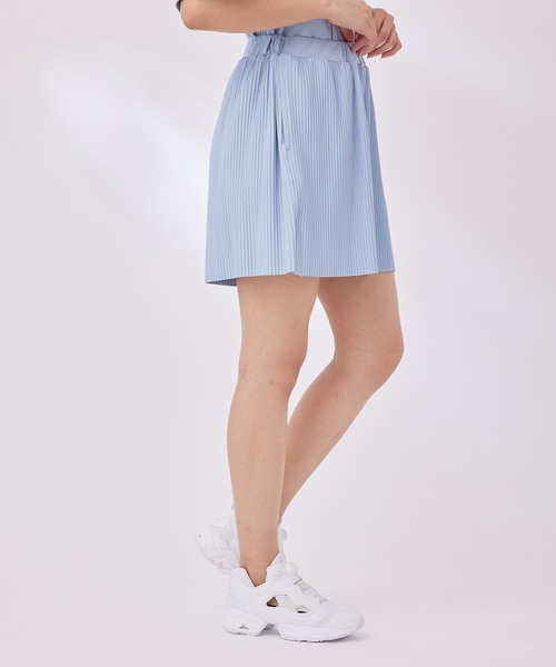 NERGY（ナージー）の「【skin wear】保湿 & 接触冷感 & 吸水速乾 OMEGASPANプリーツショーツ（その他パンツ・レディース・スミクロ/サックスブルー/グレー・FREE）」の10枚目の写真