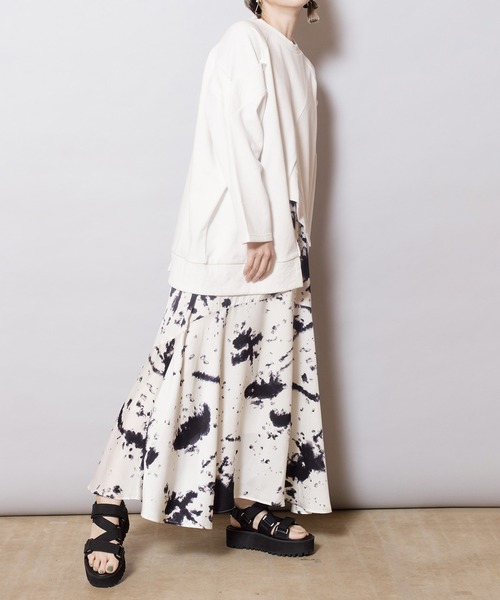 OSMOSIS（オズモーシス）の「セミマーメイドスカート（スカート・レディース・ホワイト/ブラック・ONE SIZE）」の21枚目の写真