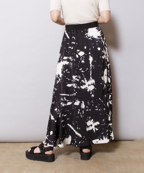 OSMOSIS（オズモーシス）の「セミマーメイドスカート（スカート・レディース・ホワイト/ブラック・ONE SIZE）」の7枚目の写真