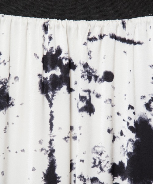 OSMOSIS（オズモーシス）の「セミマーメイドスカート（スカート・レディース・ホワイト/ブラック・ONE SIZE）」の5枚目の写真