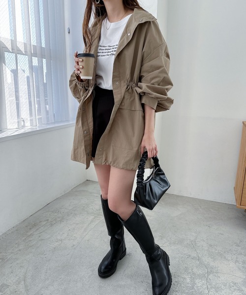 andme（アンドミー）の「ヘビーナイロンスタンドカラーマウンテンパーカー（その他アウター・レディース・ライトカーキ/ベージュ/ブラック・M）」の7枚目の写真