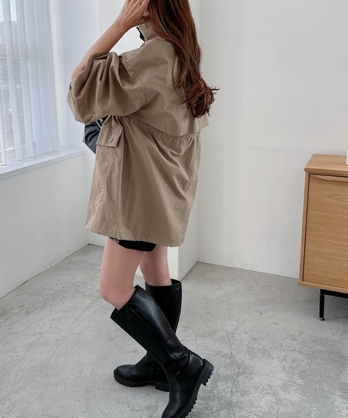 andme（アンドミー）の「ヘビーナイロンスタンドカラーマウンテンパーカー（その他アウター・レディース・ライトカーキ/ベージュ/ブラック・M）」の8枚目の写真