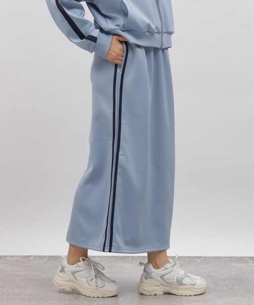 LAKOLE(ラコレ)の「トラックタイトスカート / 103848(スカート・レディース・ライトグリーン/ブラック/ライトブルー・SMALL/MEDIUM)」の3枚目の写真