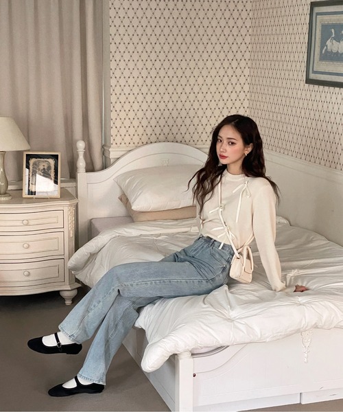 by muni:r（バイ ムニール）の「ラブリーリボンラウンドネックニット（ニット/セーター・レディース・グリーン/ネイビー/グレー/アイボリー・FREE）」の10枚目の写真