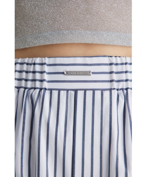 rienda(リエンダ)の「サイドスリットショートパンツ(その他パンツ・レディース・ブルー/ブラック系その他/ホワイト系その他・MEDIUM/SMALL)」の7枚目の写真