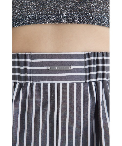 rienda(リエンダ)の「サイドスリットショートパンツ(その他パンツ・レディース・ブルー/ブラック系その他/ホワイト系その他・MEDIUM/SMALL)」の19枚目の写真