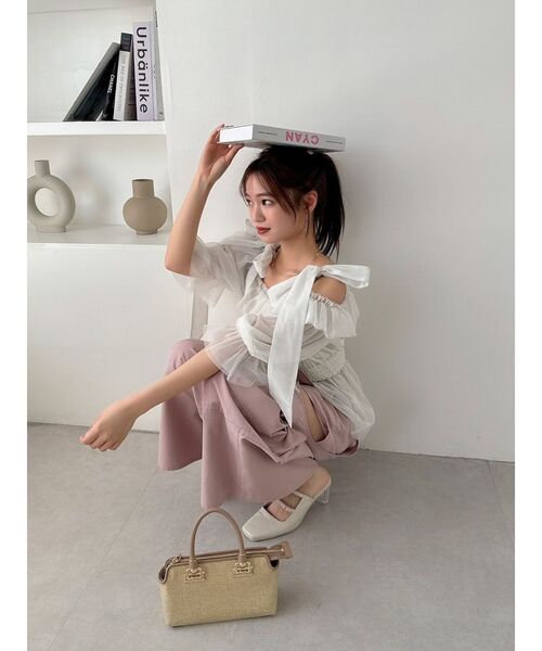 dazzlin（ダズリン）の「チュールリボンペプラム2wayトップス（シャツ/ブラウス・レディース・ブラック/オフホワイト/ブルー/ピンク・FREE）」の10枚目の写真