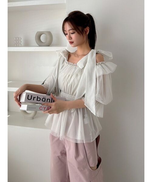 dazzlin（ダズリン）の「チュールリボンペプラム2wayトップス（シャツ/ブラウス・レディース・ブラック/オフホワイト/ブルー/ピンク・FREE）」の11枚目の写真