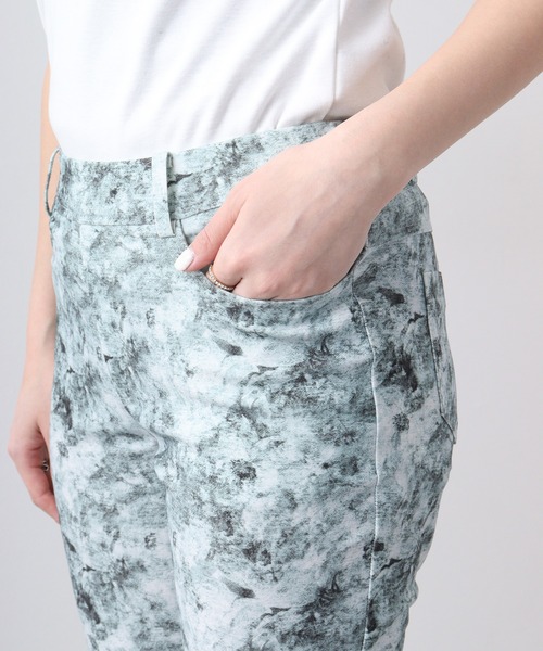 FUNALIVE（ファンアライブ）の「デジタルプリント柄ハイテンションパンツ（スラックス・レディース・ブルー/グレー・11/9）」の15枚目の写真