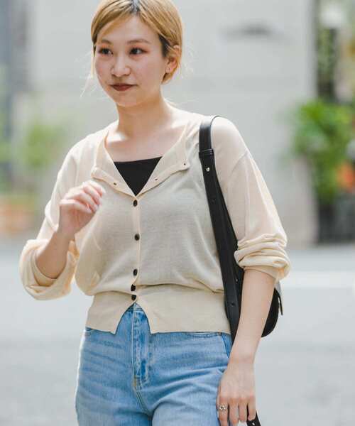 ITEMS URBANRESEARCH（アイテムズ アーバンリサーチ）の「シアークルーネックショートカーディガン（カーディガン/ボレロ・レディース・ブラック/オフホワイト/ブルー・FREE）」の7枚目の写真