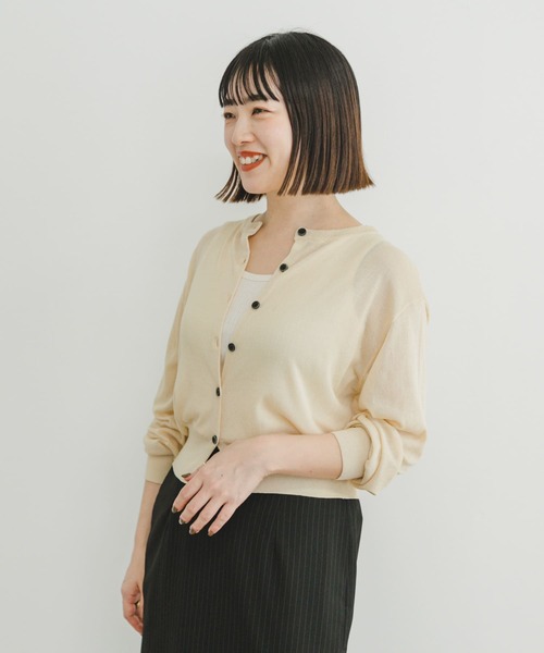 ITEMS URBANRESEARCH（アイテムズ アーバンリサーチ）の「シアークルーネックショートカーディガン（カーディガン/ボレロ・レディース・ブラック/オフホワイト/ブルー・FREE）」の13枚目の写真