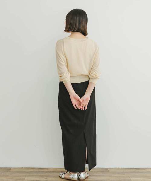 ITEMS URBANRESEARCH（アイテムズ アーバンリサーチ）の「シアークルーネックショートカーディガン（カーディガン/ボレロ・レディース・ブラック/オフホワイト/ブルー・FREE）」の17枚目の写真