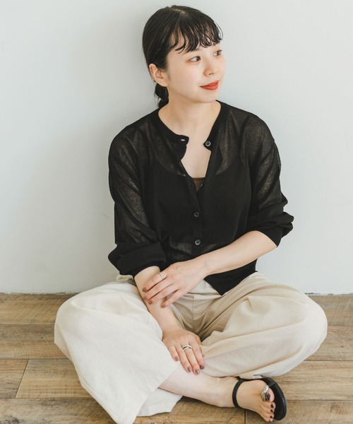 ITEMS URBANRESEARCH（アイテムズ アーバンリサーチ）の「シアークルーネックショートカーディガン（カーディガン/ボレロ・レディース・ブラック/オフホワイト/ブルー・FREE）」の18枚目の写真