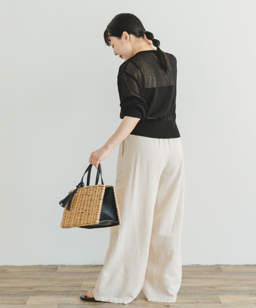 ITEMS URBANRESEARCH（アイテムズ アーバンリサーチ）の「シアークルーネックショートカーディガン（カーディガン/ボレロ・レディース・ブラック/オフホワイト/ブルー・FREE）」の21枚目の写真