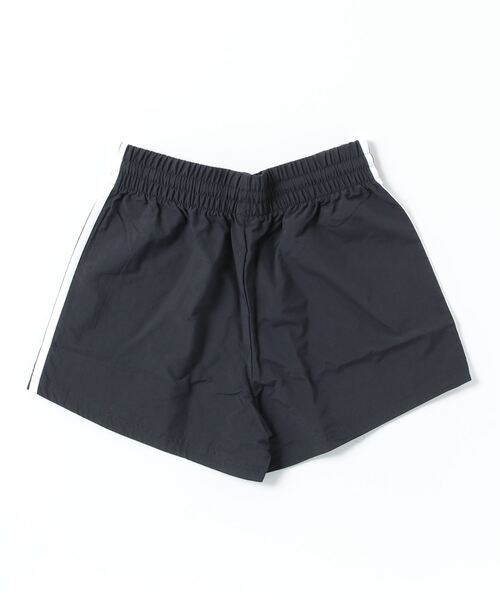 セール】エッセンシャルズ スリーストライプス ウーブンショーツ