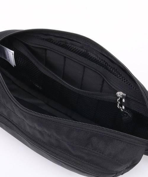 CHUMS(チャムス)の「CHUMS/チャムス ウエストポーチ RECYCLE SMALL OVAL WAIST PACK リサイクルスモールオーバルウエストパック CH60-3688(ボディバッグ/ウエストポーチ・メンズ・ネイビー/ホワイト系その他/ブラック・FREE)」の14枚目の写真