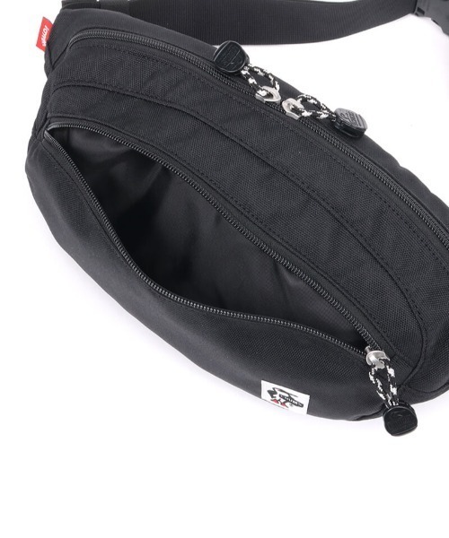 CHUMS(チャムス)の「CHUMS/チャムス ウエストポーチ RECYCLE SMALL OVAL WAIST PACK リサイクルスモールオーバルウエストパック CH60-3688(ボディバッグ/ウエストポーチ・メンズ・ネイビー/ホワイト系その他/ブラック・FREE)」の15枚目の写真