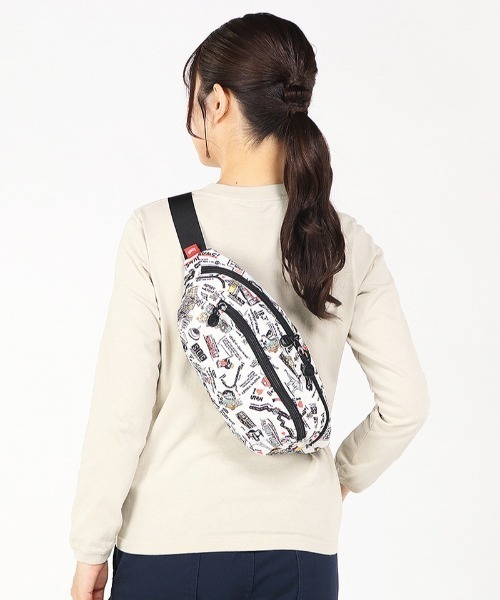 CHUMS(チャムス)の「CHUMS/チャムス ウエストポーチ RECYCLE SMALL OVAL WAIST PACK リサイクルスモールオーバルウエストパック CH60-3688(ボディバッグ/ウエストポーチ・メンズ・ネイビー/ホワイト系その他/ブラック・FREE)」の8枚目の写真