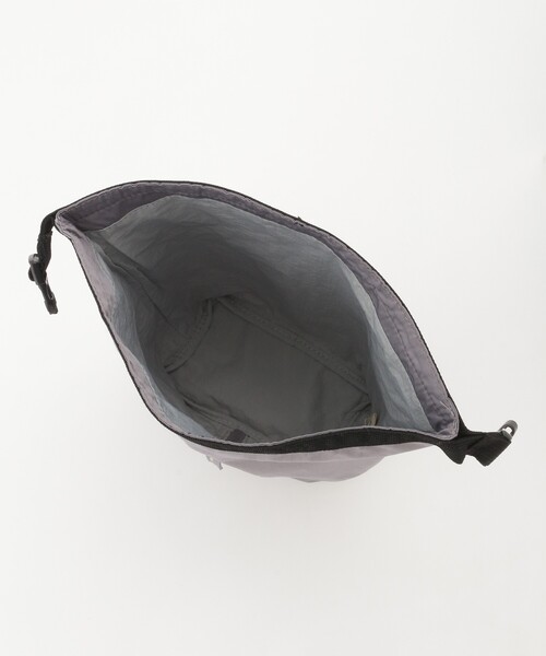 &Bridge(アンドブリッジ)の「Earth Made (アースメイド) フロントジップ付きハンドバッグ小(SV)(ハンドバッグ・レディース・グレー・99)」の4枚目の写真
