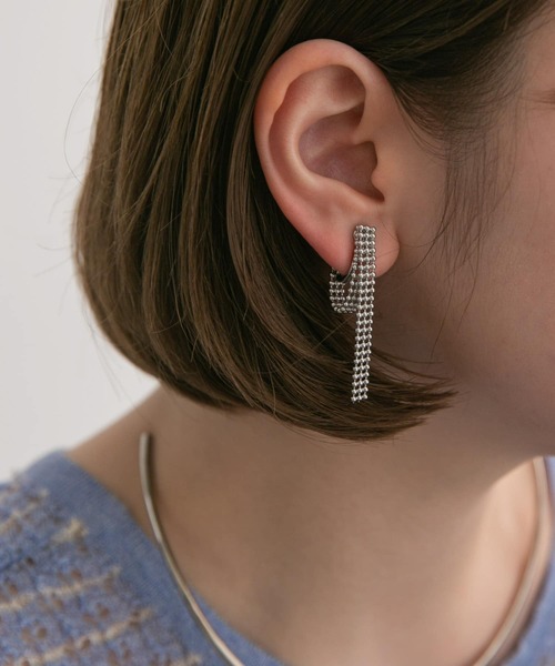 KBF（ケイビーエフ）の「ボールチェーンイヤリング（イヤリング・レディース・シルバー/ゴールド・ONE）」の3枚目の写真