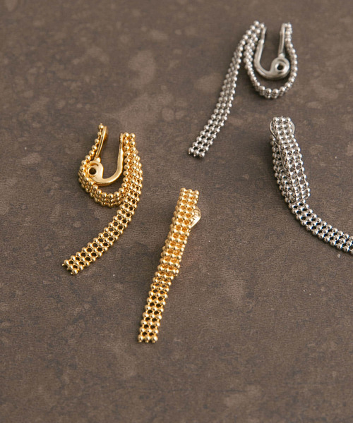 KBF（ケイビーエフ）の「ボールチェーンイヤリング（イヤリング・レディース・シルバー/ゴールド・ONE）」の8枚目の写真