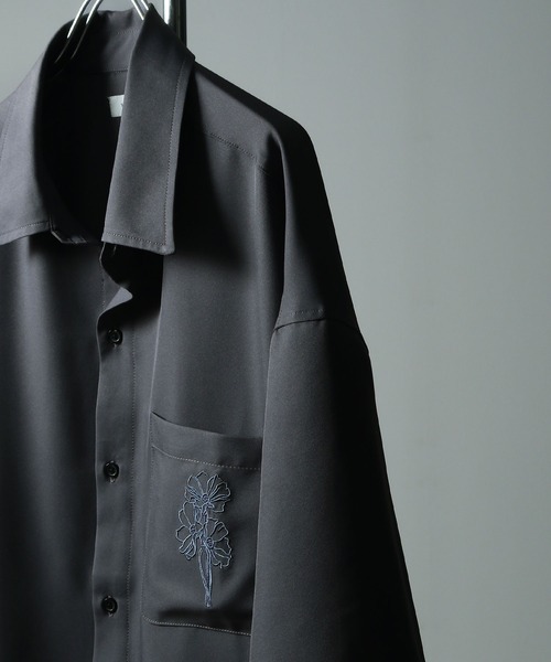 NILWAY（ニルウェイ）の「刺繍デザイン オーバーサイズ ドレープレギュラー半袖シャツ/刺繍 オーバーサイズレギュラーカラーシャツ（シャツ/ブラウス・メンズ・ホワイト/ライトグレー/ネイビー/ブラック/チャコールグレー・MEDIUM/LARGE）」の15枚目の写真