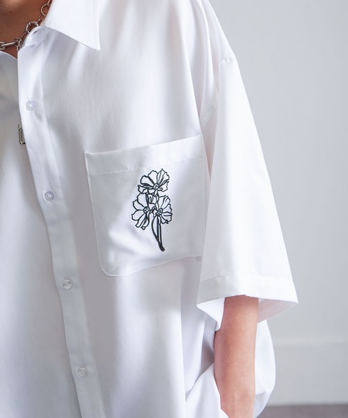 NILWAY（ニルウェイ）の「刺繍デザイン オーバーサイズ ドレープレギュラー半袖シャツ/刺繍 オーバーサイズレギュラーカラーシャツ（シャツ/ブラウス・メンズ・ホワイト/ライトグレー/ネイビー/ブラック/チャコールグレー・MEDIUM/LARGE）」の17枚目の写真