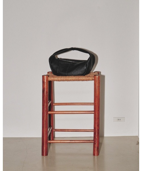 TODAYFUL（トゥデイフル）の「【TODAYFUL/トゥデイフル】Leather Wrap Bag（ハンドバッグ・レディース・バーガンディー/クリーム/ブラック・FREE）」の6枚目の写真