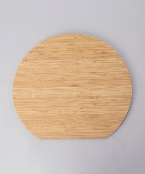 212 KITCHEN STORE（トゥワントゥキッチンストア）の「まな板 丸型 WH 山崎実業 ＜tosca トスカ＞（キッチン収納・レディース・その他・00）」の2枚目の写真