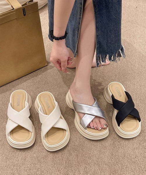 Miniministore(ミニミニストア)の「厚底サンダル レディース スリッパ(サンダル・レディース・シルバー/ブラック/アイボリー・23.0cm/25.0cm/24.5cm/24.0cm/22.5cm/23.5cm)」の4枚目の写真