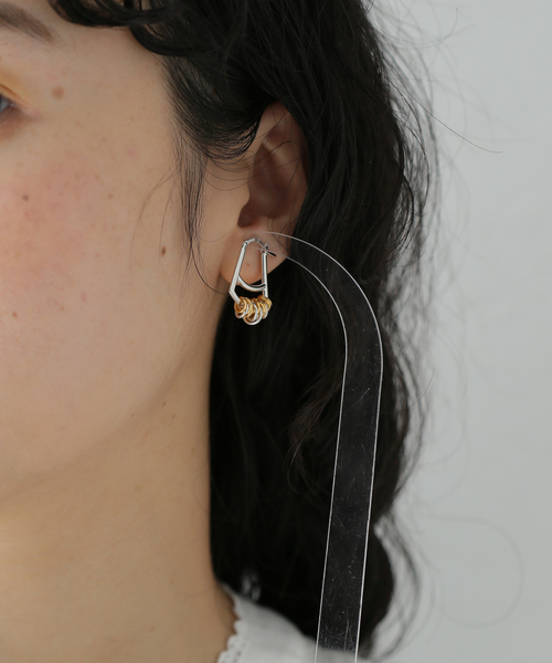 SLOBE IENA（スローブイエナ）の「LAPUIS/ラピュイ Coil Doubleピアス 235-220105（ピアス（両耳用）・レディース・シルバー・FREE）」の9枚目の写真