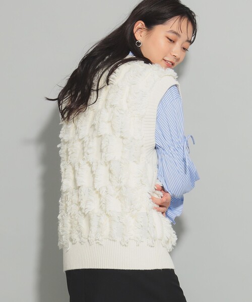 Ray BEAMS（レイビームス）の「フリンジ ジャカード ベスト カーディガン（ベスト・レディース・オフホワイト/ブラック・ONE SIZE）」の7枚目の写真