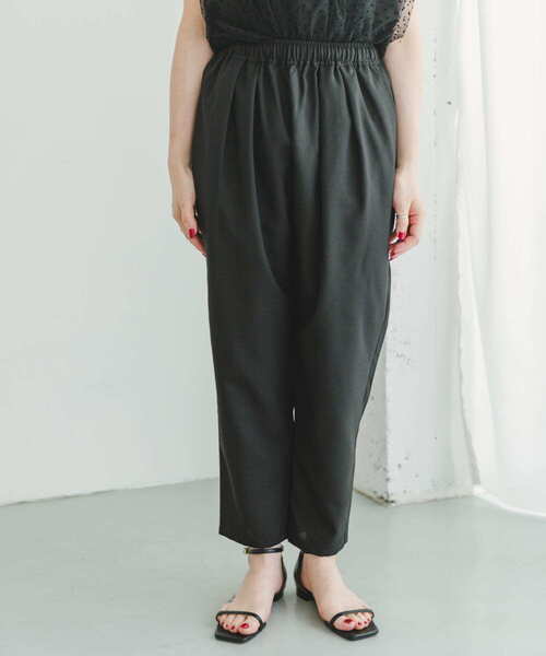 ITEMS URBANRESEARCH（アイテムズ アーバンリサーチ）の「チュールトップス×テーパードパンツ（パンツドレス・レディース・ブラック/グレー・FREE）」の16枚目の写真