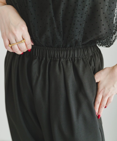 ITEMS URBANRESEARCH（アイテムズ アーバンリサーチ）の「チュールトップス×テーパードパンツ（パンツドレス・レディース・ブラック/グレー・FREE）」の3枚目の写真