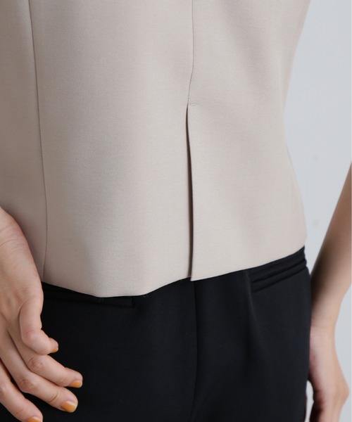 N.(N. Natural Beauty Basic)(エヌエヌナチュラルビューティーベーシック)の「◆スクエアフロントジレ(ベスト・レディース・ブラウン/ベージュ・MEDIUM)」の6枚目の写真