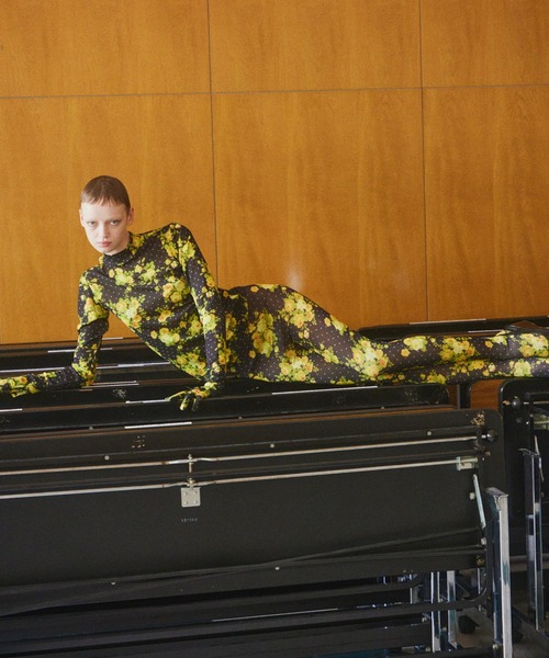 MAISON SPECIAL（メゾンスペシャル）の「Flower Dot Print Glove/フラワードットプリントグローブ【MAISON SPECIAL/メゾンスペシャル】（手袋・レディース・ブルー/イエロー・FREE）」の9枚目の写真