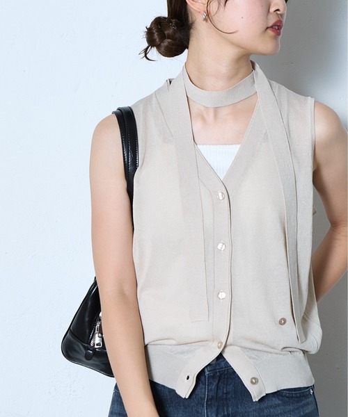 COLONY 2139（コロニートゥーワンスリーナイン）の「WEB・一部店舗限定 / チョーカー付2WAYニッベスト（ベスト・レディース・ネイビー/チャコールグレー/グレイッシュベージュ・FREE）」の3枚目の写真