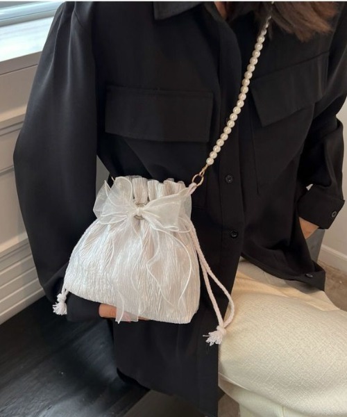 H.TOKYO（エイチトウキョウ）の「レースリボン パールショルダーバッグ/巾着（ショルダーバッグ・レディース・ホワイト/ピンク/パープル/ブラック・FREE）」の7枚目の写真