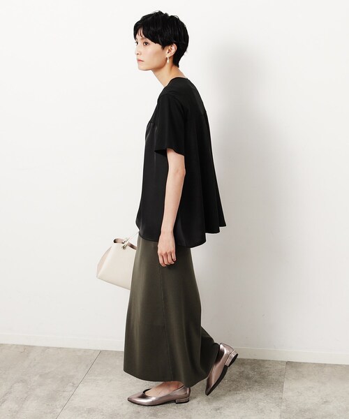 OPAQUE.CLIP(オペークドットクリップ)の「◆サテンドッキングカットソー【洗濯機洗い可】(Tシャツ/カットソー・レディース・ブラック/ライトベージュ・40/38/36)」の9枚目の写真