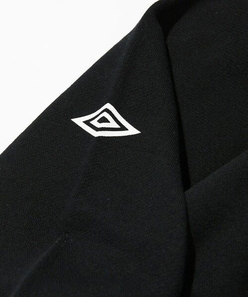 UMBRO（アンブロ）の「UMBRO/アンブロ SP BIG Logo Sweat/別注 ビッグロゴ クルーネックスウェット/刺繍ロゴ（スウェット・メンズ・グレー/ブラウン/ブラック/ホワイト・MEDIUM/LARGE/X-LARGE）」の10枚目の写真
