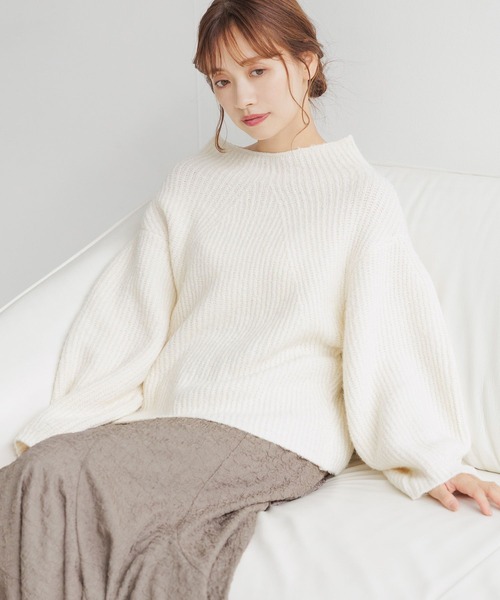 mysty woman(ミスティウーマン)の「キモウアゼ2WAYニットプルオーバー 152977(ニット/セーター・レディース・グリーン/オフホワイト/チャコールグレー/ピンク・FREE)」の8枚目の写真